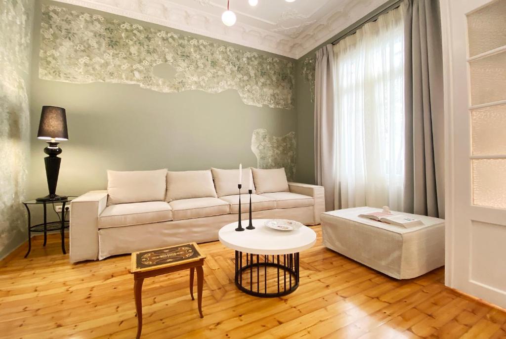 Live in Athens, PANGRATI Fine Residence - Resim 34