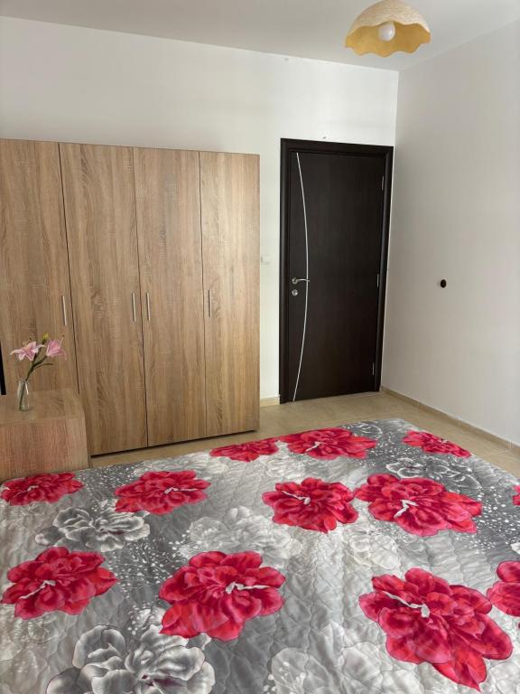 Ένα ή περισσότερα κρεβάτια σε δωμάτιο στο Dobi Apartments