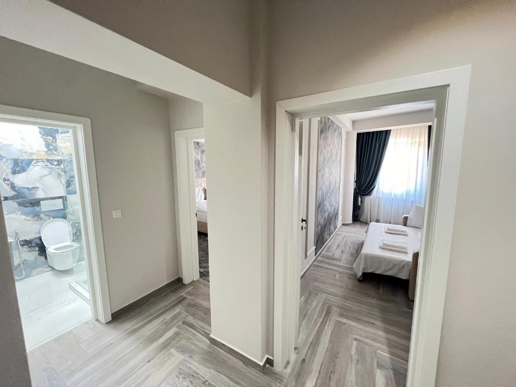 Premium Rooms & Boutique Apartments with Free Parking - Resim 37