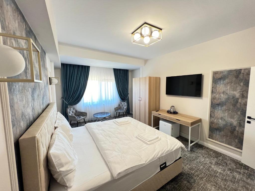 Premium Rooms & Boutique Apartments with Free Parking - Resim 33