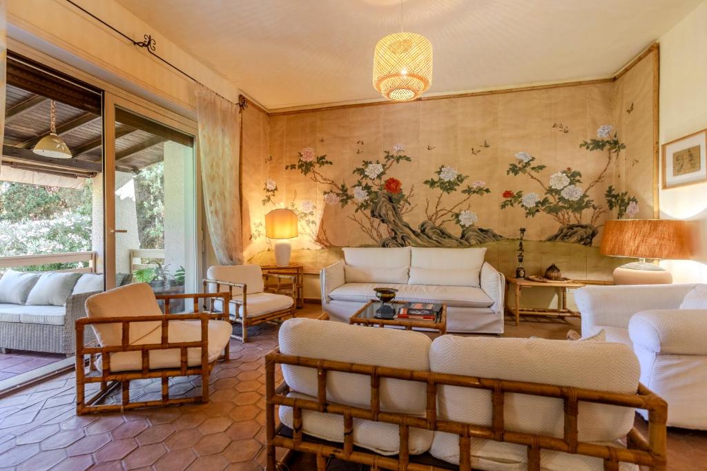 Φωτογραφία από το άλμπουμ του Luxury Villa Flaminia, 50 mt from the beach σε Santa Margherita di Pula