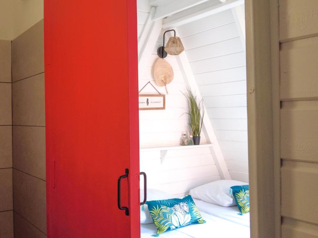 Domaine de Meilly - M&P Concept Tipis Vue mer 객실 침대