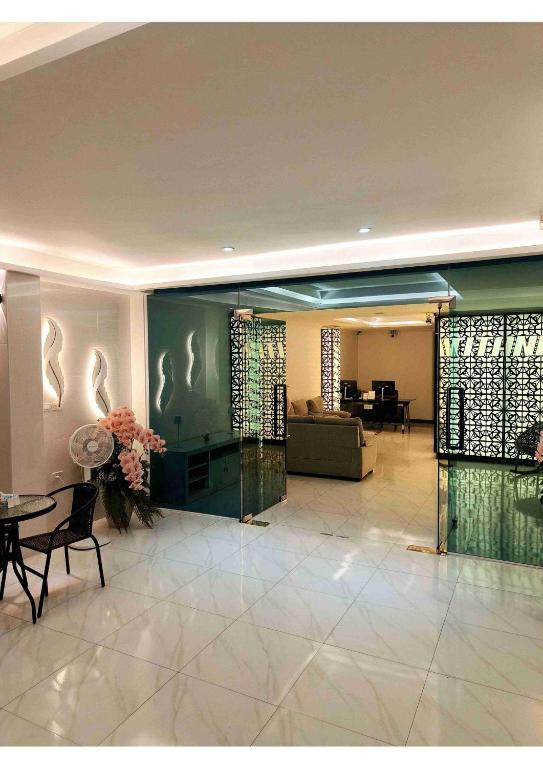 Titanic Residence-7 minute walk to the Beach - Resim 45