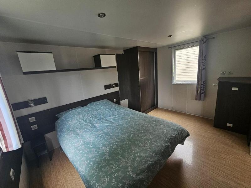 Postel nebo postele na pokoji v ubytování Camping de Charlieu - Mobile home
