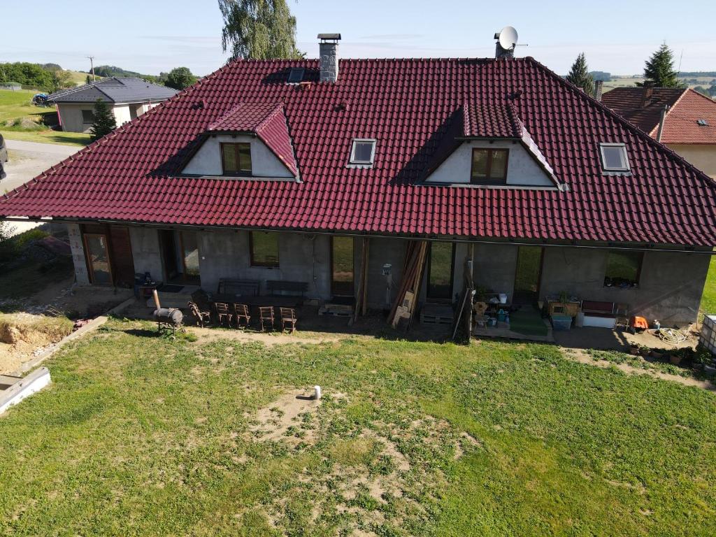 Budova, kde se prázdninový dům nachází
