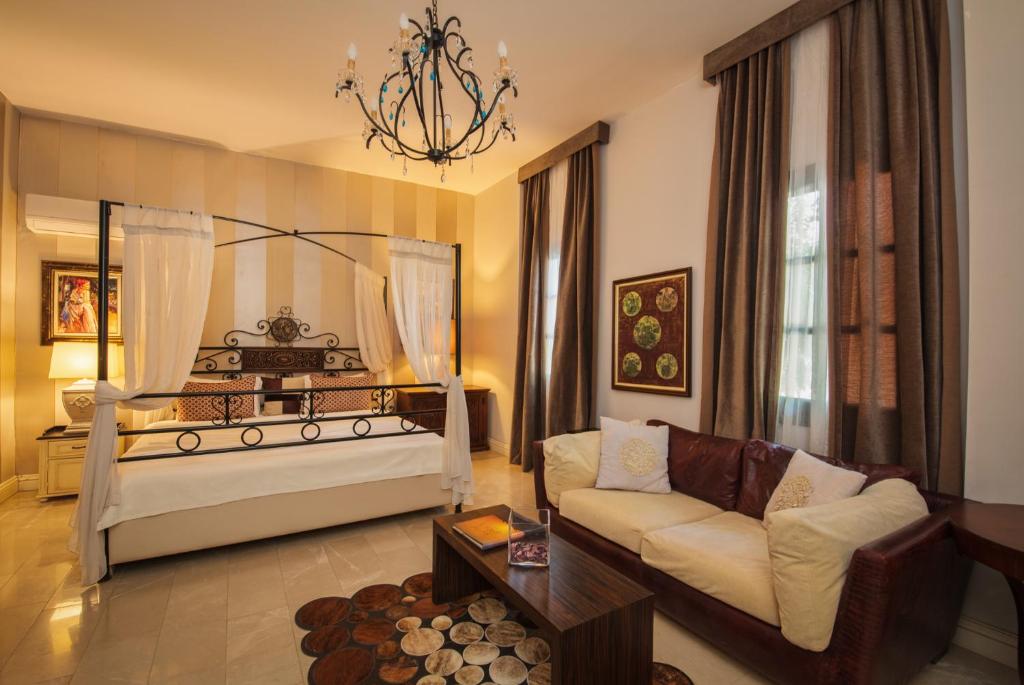 Layla Gocek Adults only - 10