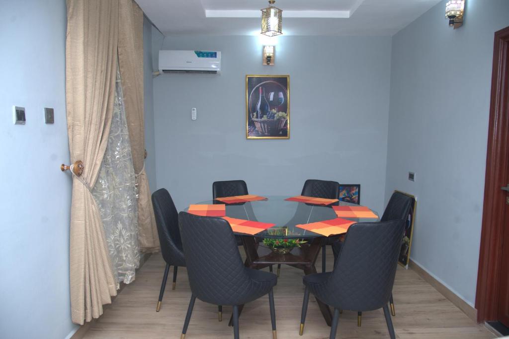 Posezení v ubytování Kingston Luxury Apartments
