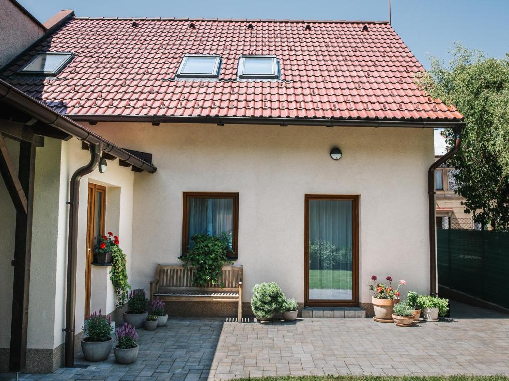 Budova, kde se prázdninový dům nachází