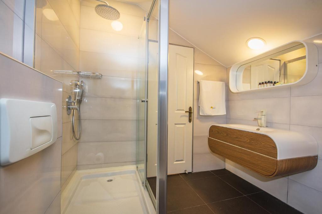 Layla Gocek Adults only - 16