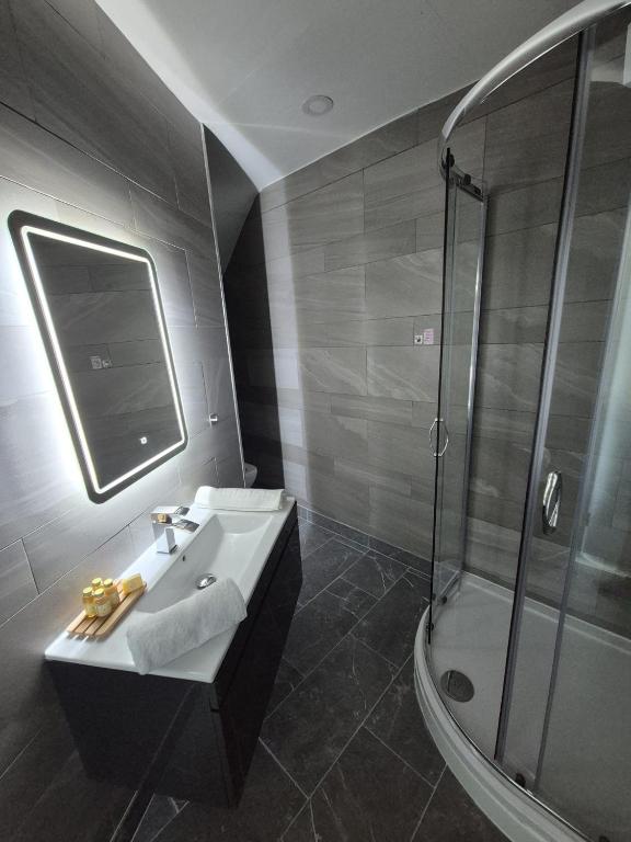 Hotel 105 - Resim 39