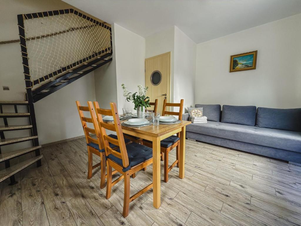 Posedenie v ubytovaní Rellim Apartamenty