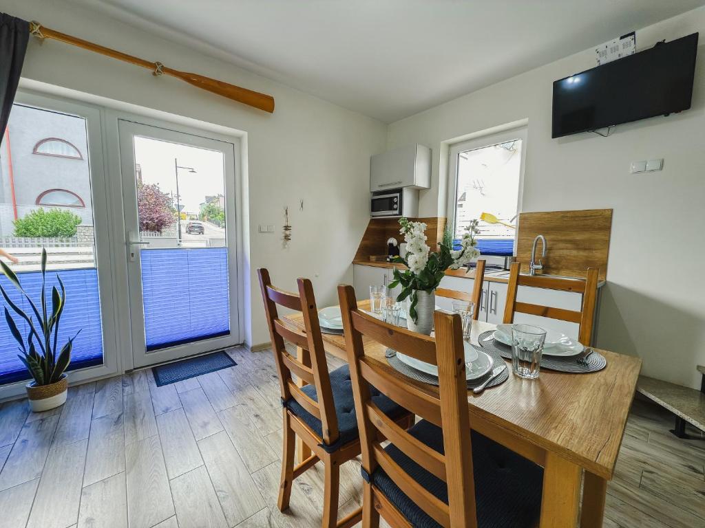 Kuchyňa alebo kuchynka v ubytovaní Rellim Apartamenty