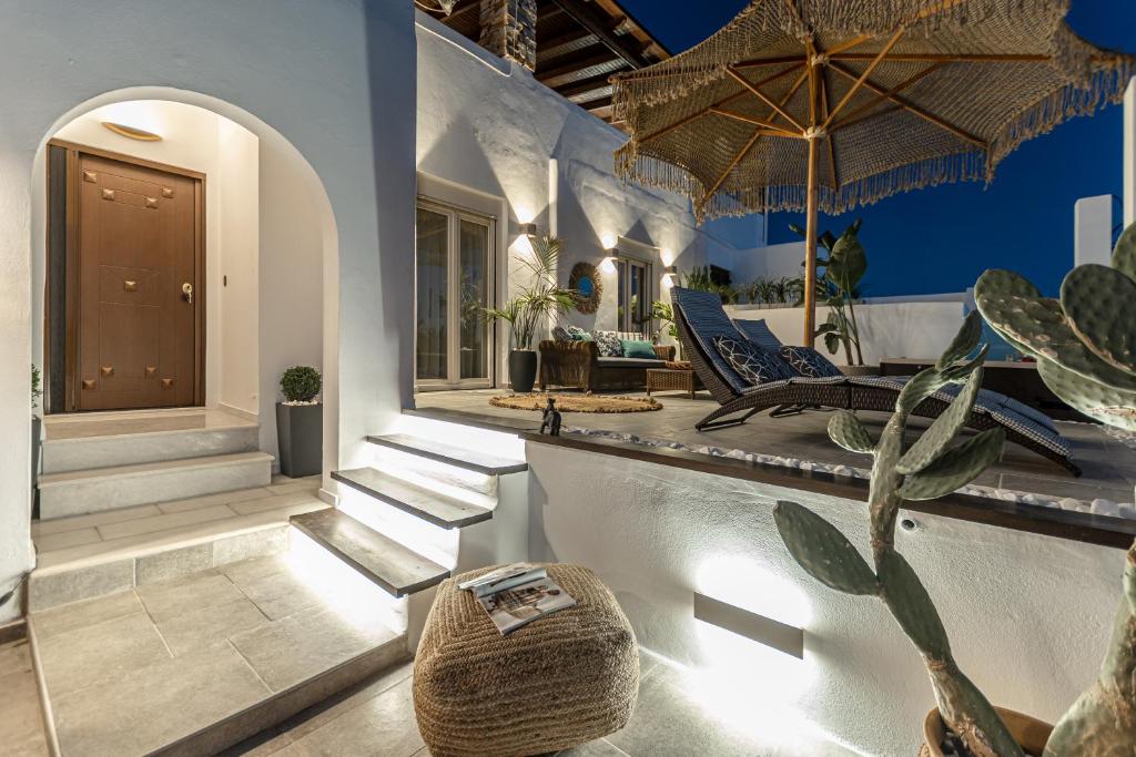 Siseõu või muu väliala majutusasutuses Mythodea Luxury Villa