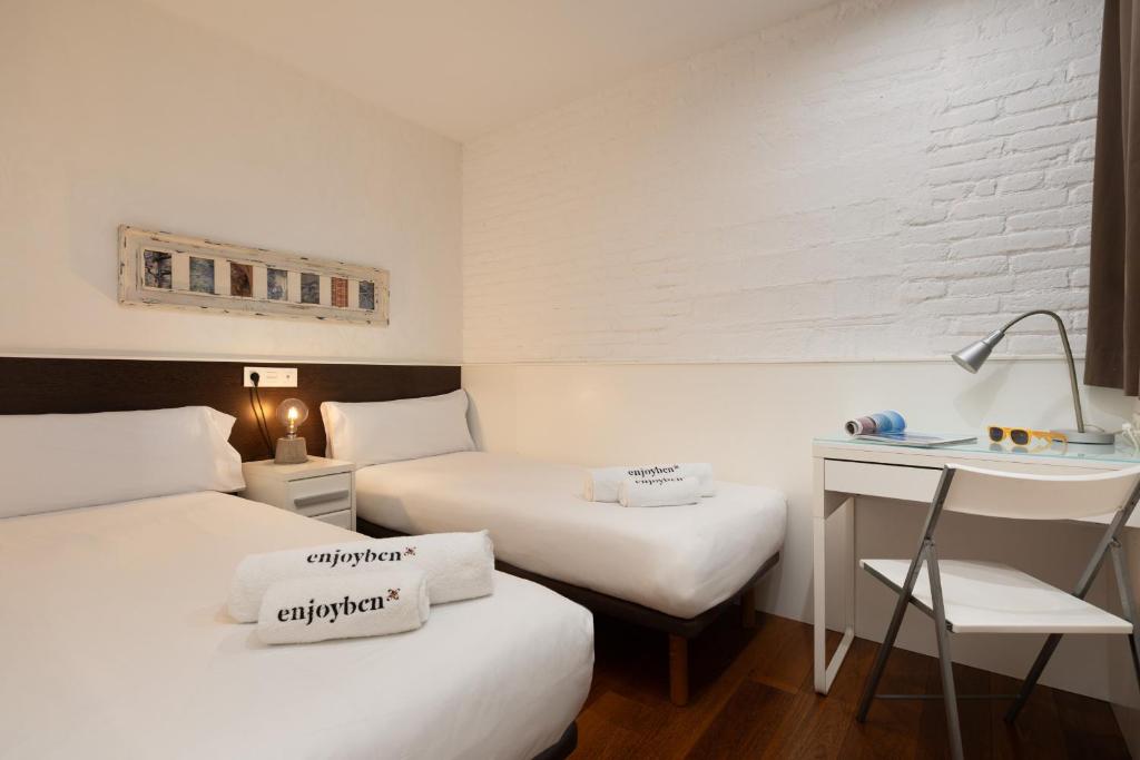 Enjoybcn Gaudi Apartments - 12