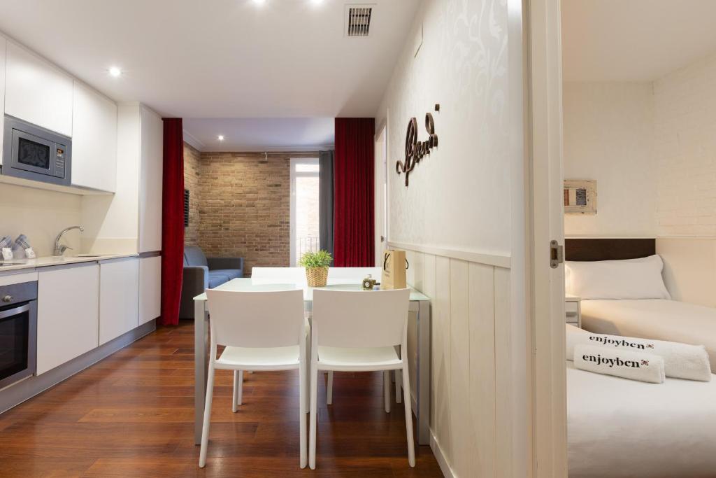 Enjoybcn Gaudi Apartments - 10