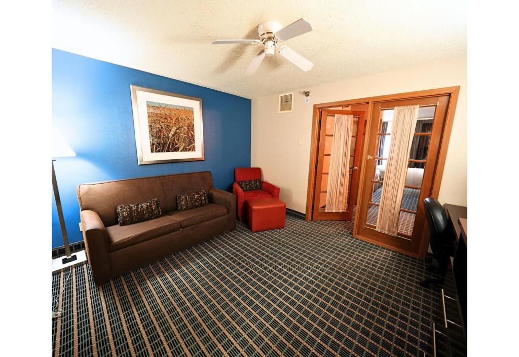 Baymont by Wyndham Marshalltown - Studio King Suite Met Slaapbank - Niet-roken