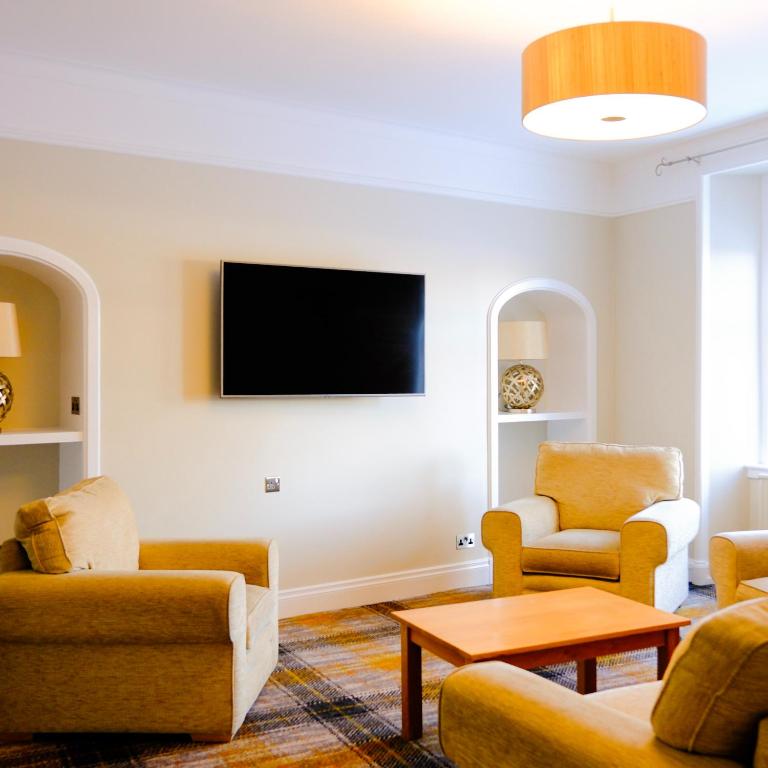 Glen Mhor Hotel at Uile-bheist 'Brewstillery' - Resim 7