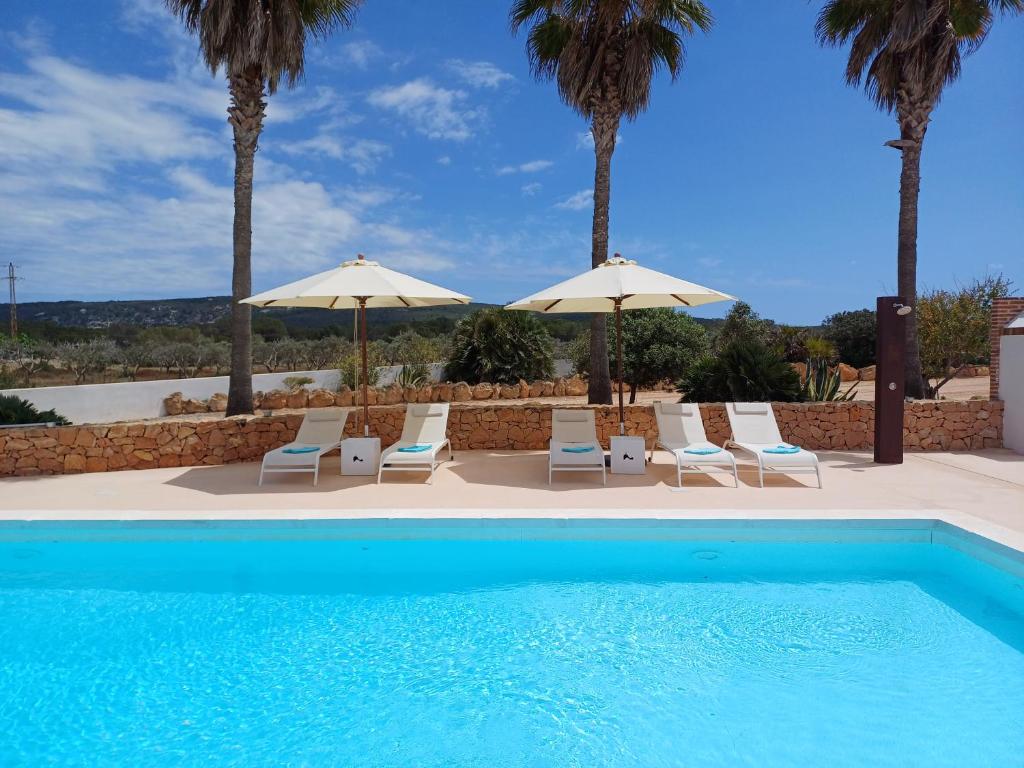The swimming pool at or close to Es Pas Formentera Agroturismo