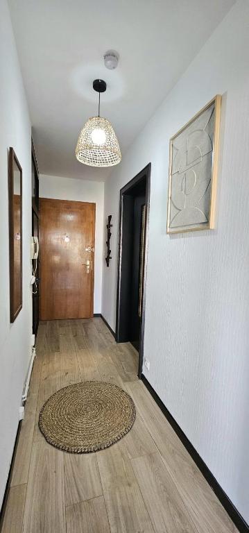 Elegant & Peaceful - Private Parking – photo 36
