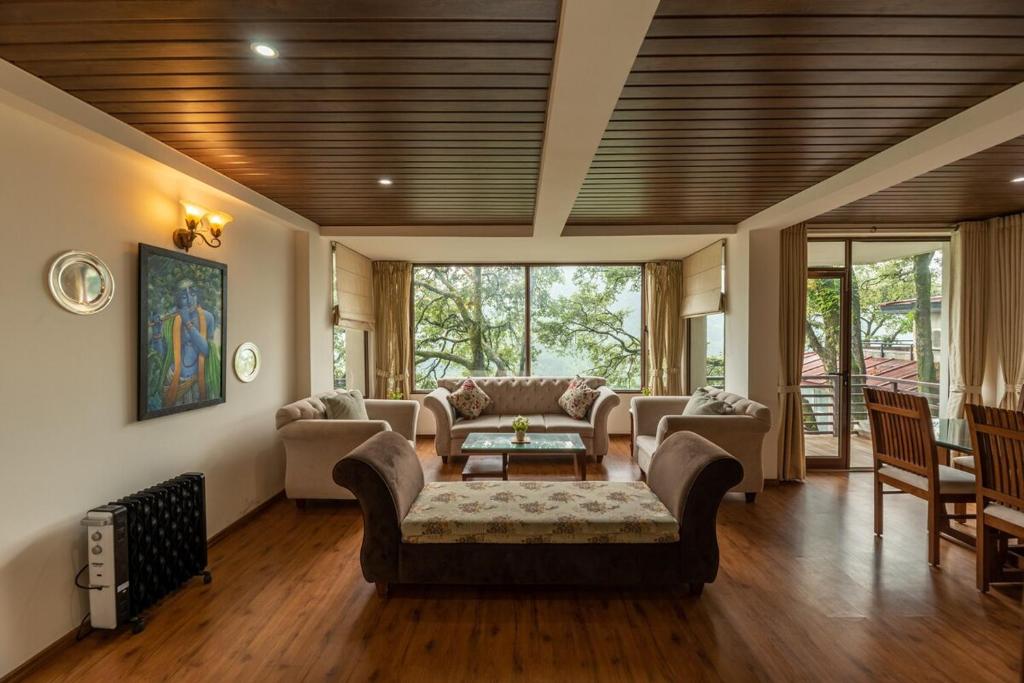 Pine Wood 2BHK Apartment Close to Naini Lake, Nainital (aktualisierte ...