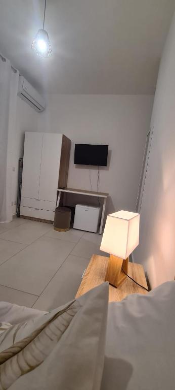 TV o dispositivi per l'intrattenimento presso Tropical House