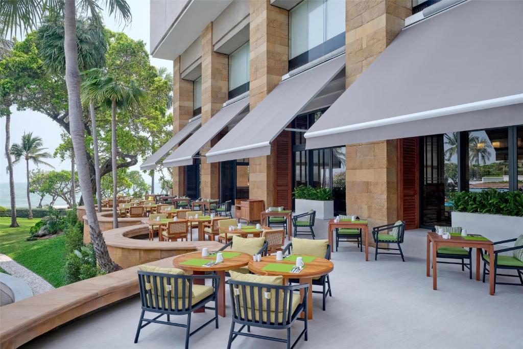 Hilton Hua Hin Resort & Spa - 17