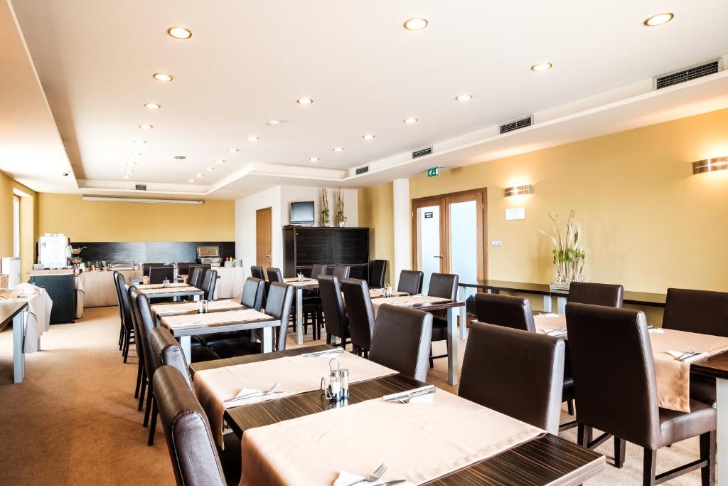 Hotel Comfort with free Wellness and Fitness Centrum - Resim 1