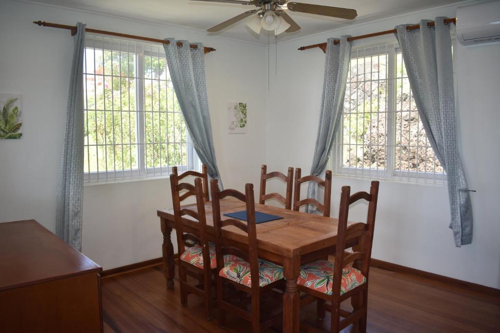 Fotografie z fotogalerie ubytování Villa Blue Vue v destinaci Castries
