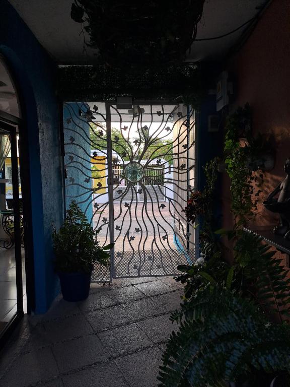 Bazén v ubytování Hotel Villas Las Anclas nebo v jeho okolí