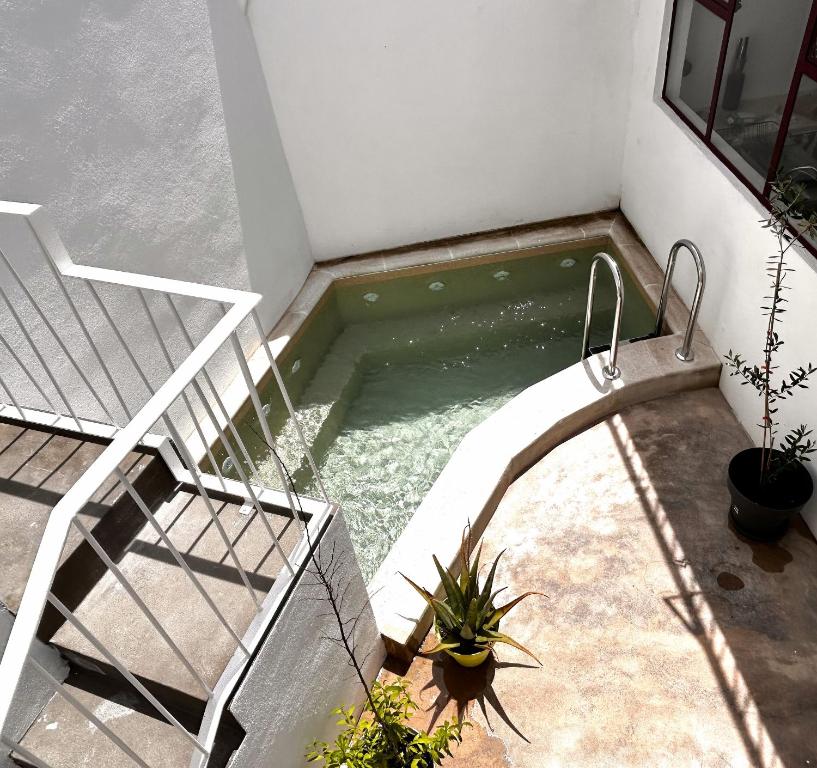 Πισίνα στο ή κοντά στο Casa do Largo - Exclusive Retreat - Patio & Pool