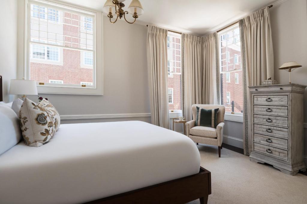 86 State Circle - Luxury Boutique Hotel - Queen Kamer - Toegang Voor Gehandicapten