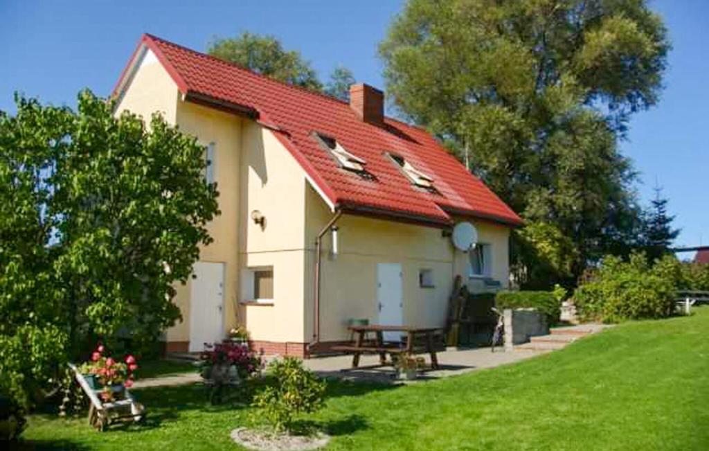 Κήπος έξω από το 1 Bedroom Pet Friendly Apartment In Mscice