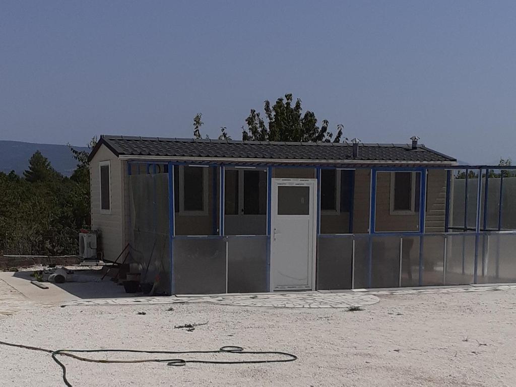 Tòa nhà nơi căn hộ tọa lạc