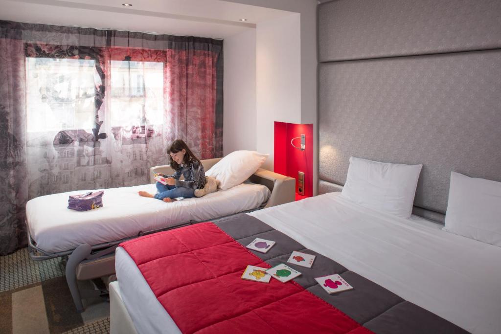 Mercure Paris Montmartre Sacré Coeur - Superior King Room With Sofa Bed