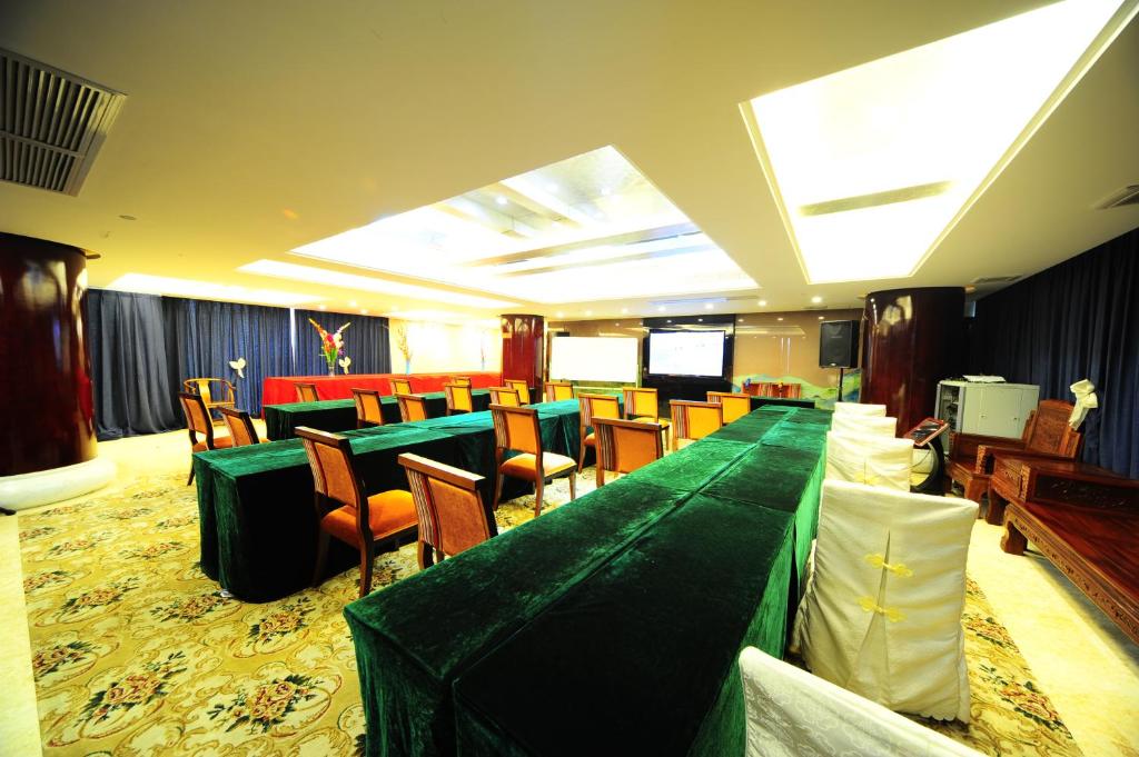 Posezení v ubytování Guangzhou Junshan Hotel - Shuttle bus for Canton Fair