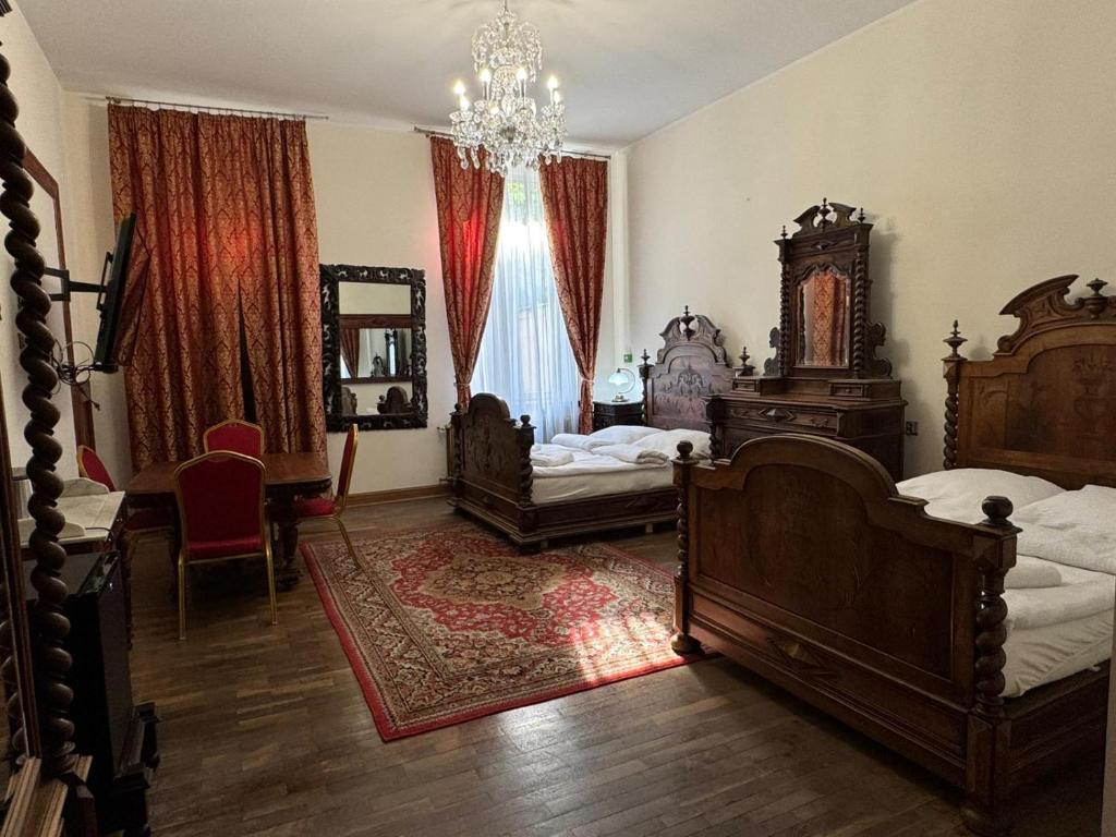 Lódzki Palacyk Historic Hotel - Resim 23