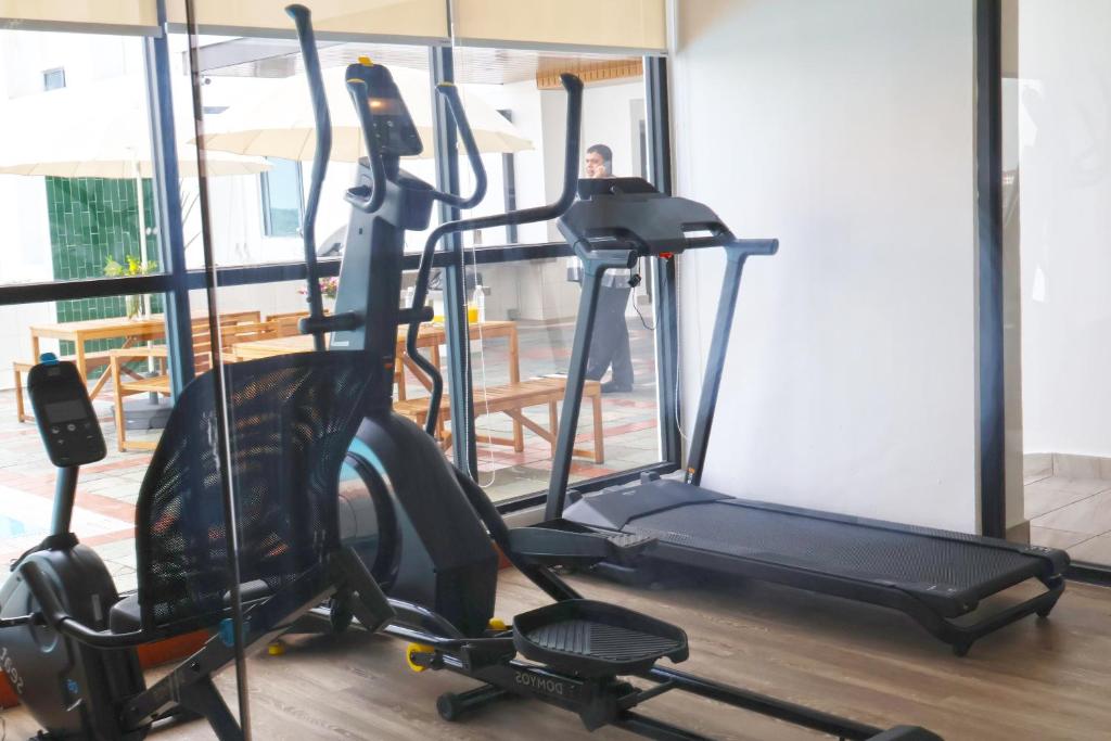 Fitness centrum a/nebo fitness zařízení v ubytování Crystal Crown Hotel Harbour View, Port Klang