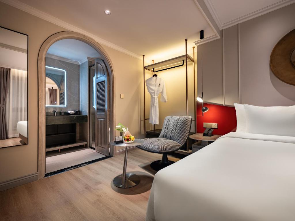 GRAND HOTEL du LAC Boutique Saigon - 14
