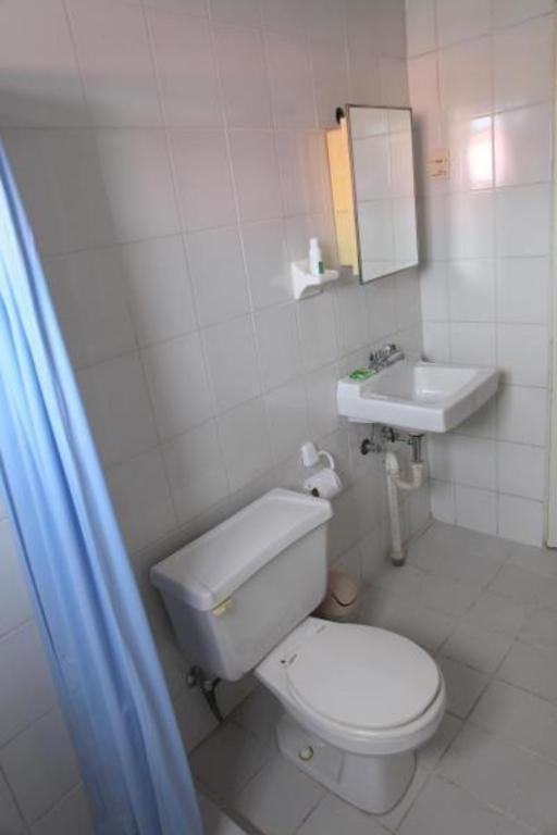 Koupelna v ubytování Curacao Lodge
