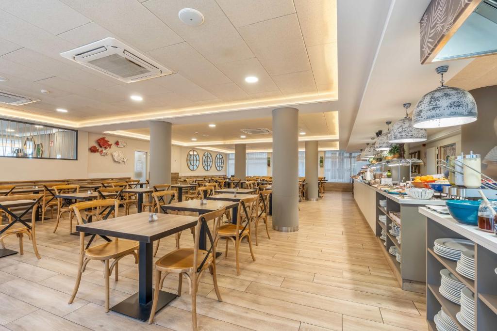 Kuchyň nebo kuchyňský kout v ubytování Hotel Metropol