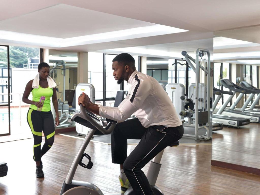 Fitness centrum a/nebo fitness zařízení v ubytování Mercure Nairobi Upper Hill