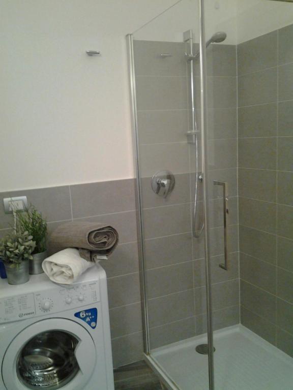 Como Via Carcano 13 - 18