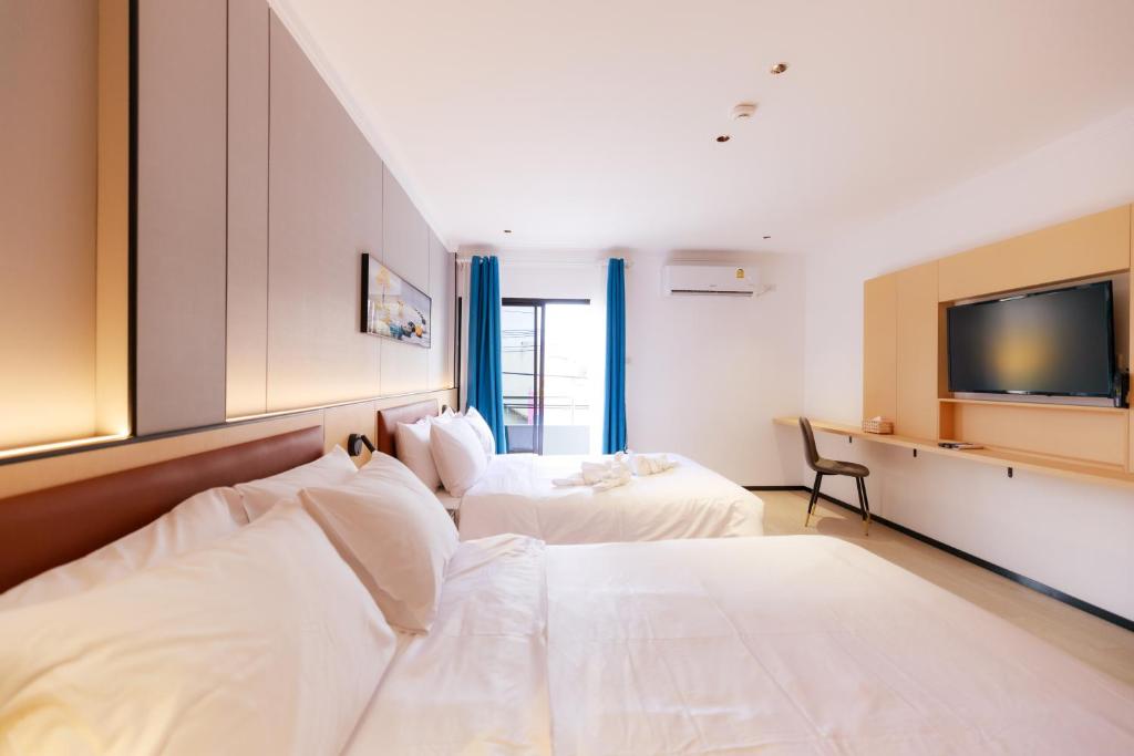 
King Room with Two King Beds
