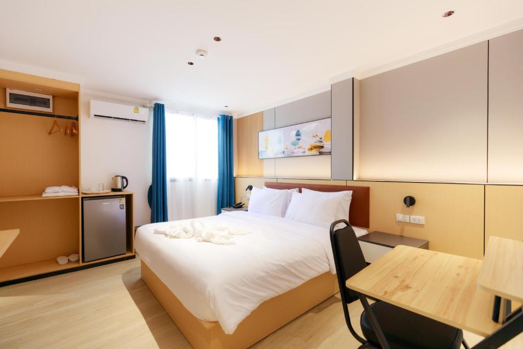 
Double Room with Private Bathroom
