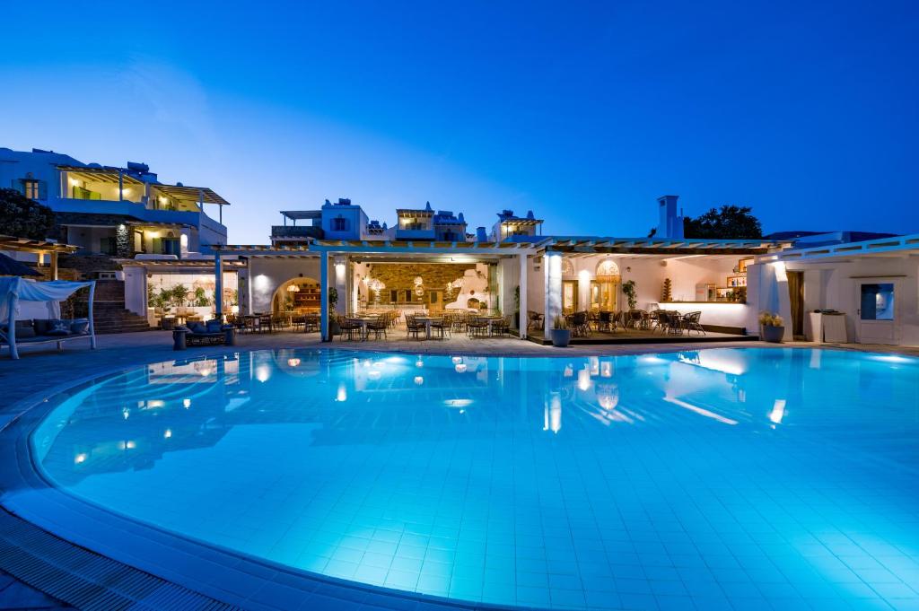 Bazén v ubytování Anthea Hotel nebo v jeho okolí