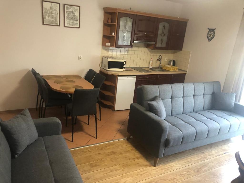Kuchyňa alebo kuchynka v ubytovaní Apartament Stroma 4