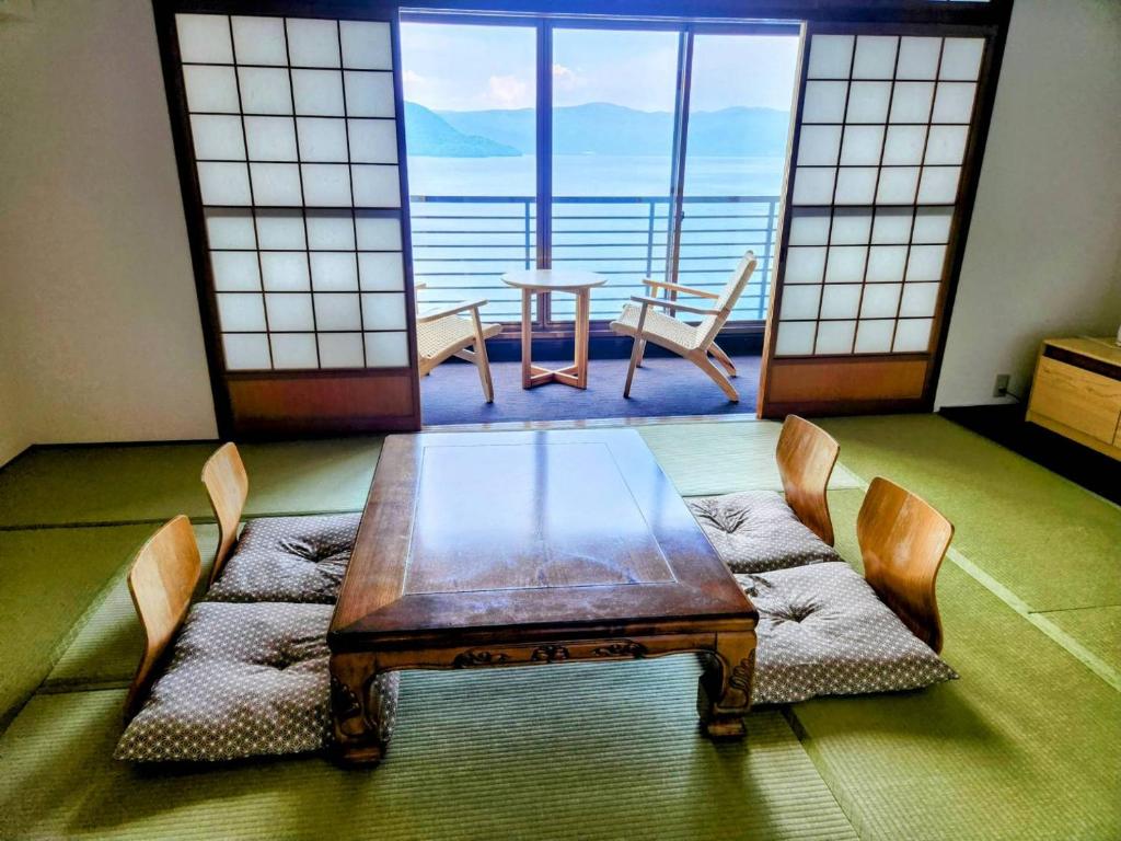 洞爺 温泉 ホテル 華美