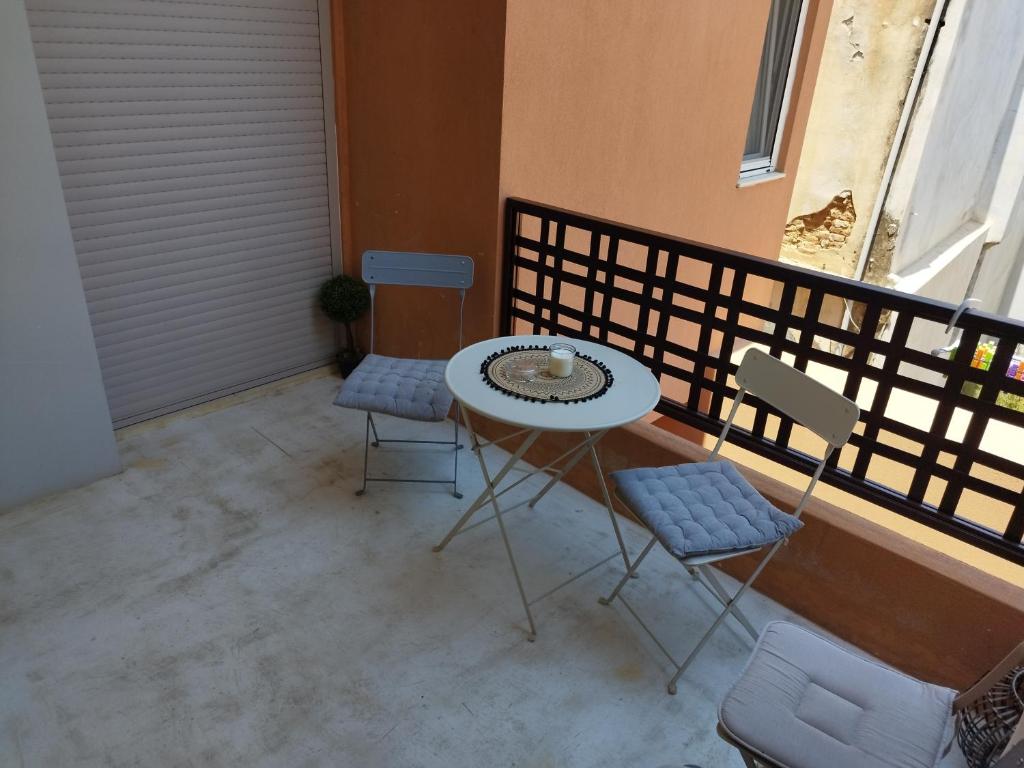 A balcony or terrace at Candia Strada