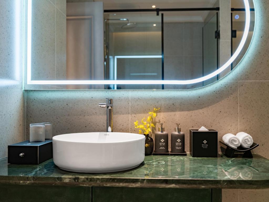 GRAND HOTEL du LAC Boutique Saigon - 17