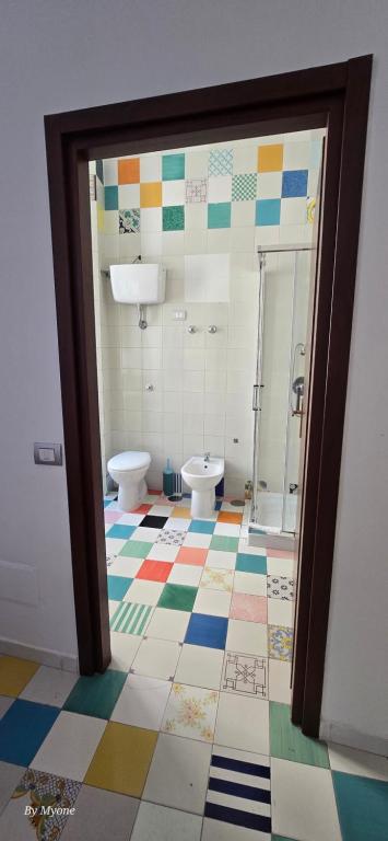 Appartamenti La Dimora di Parthenope Centro Storico - Resim 26